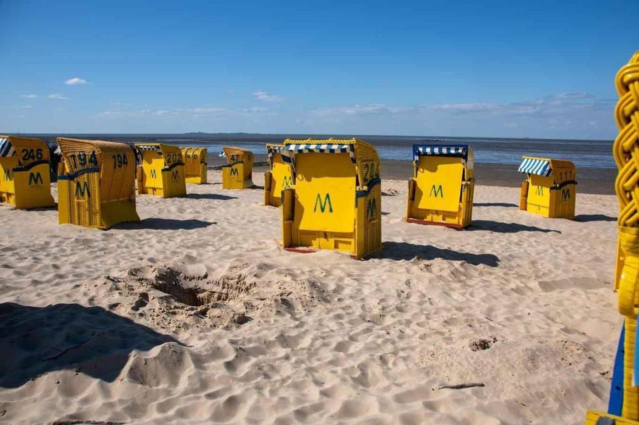 2: Strandnah Und Mit Strandkorb Im Haus Seeluft In Duhnen