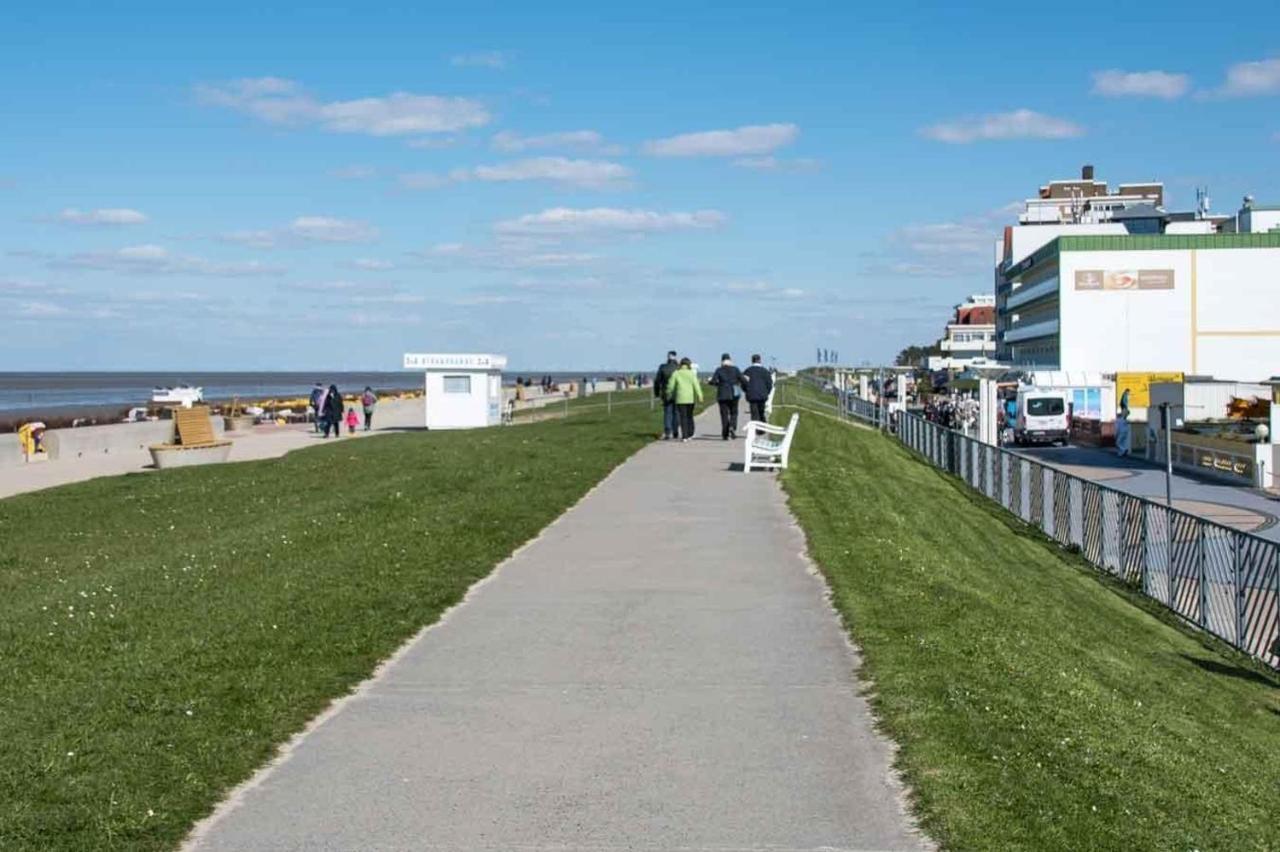 2: Strandnah Und Mit Strandkorb Im Haus Seeluft In Duhnen *